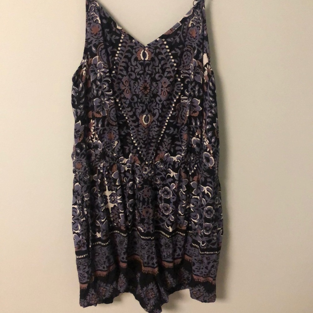 Romper - Picture 2 of 3